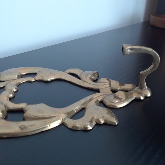 Large Solid Brass Ornate Wall Mounted Hook - Picture 3 of 13